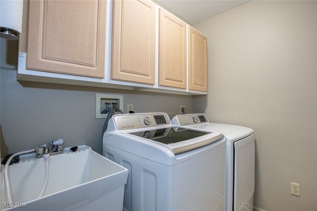 1360 Old Mill Path, Broadview Heights, OH 44147