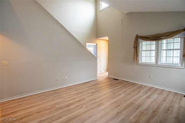 1360 Old Mill Path, Broadview Heights, OH 44147