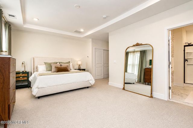 7 Raritan Cove, Keyport, NJ 07735