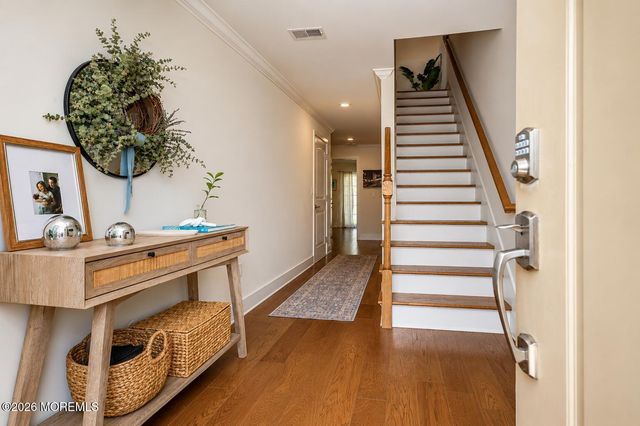 7 Raritan Cove, Keyport, NJ 07735