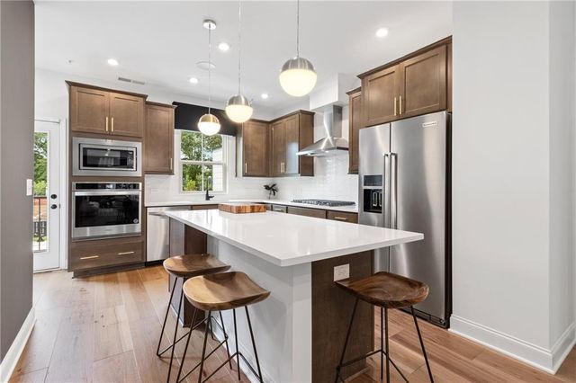 2576 Astaire Court, Atlanta, GA 30318