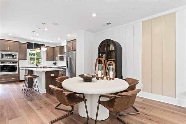 2576 Astaire Court, Atlanta, GA 30318