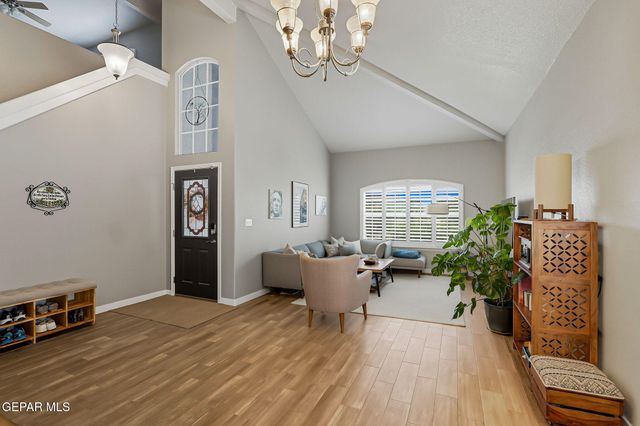 852 Via Descanso Drive, El Paso, TX 79912