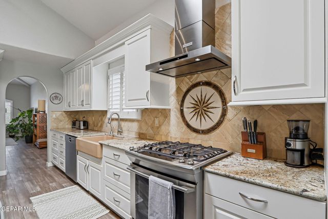 852 Via Descanso Drive, El Paso, TX 79912