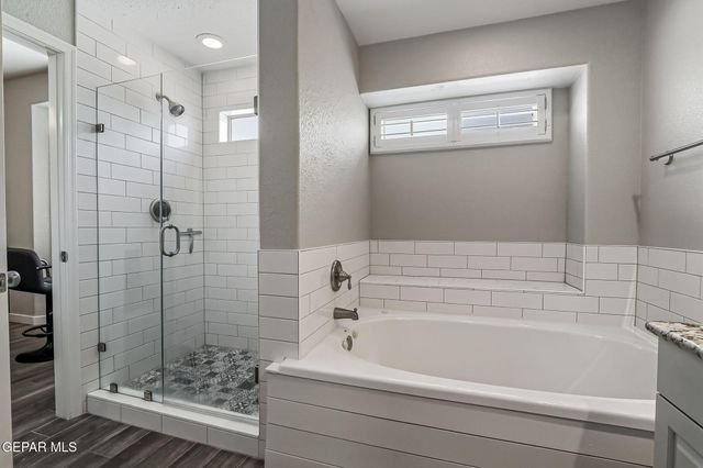 852 Via Descanso Drive, El Paso, TX 79912