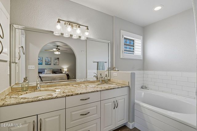 852 Via Descanso Drive, El Paso, TX 79912