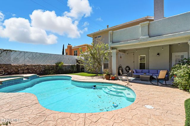 852 Via Descanso Drive, El Paso, TX 79912