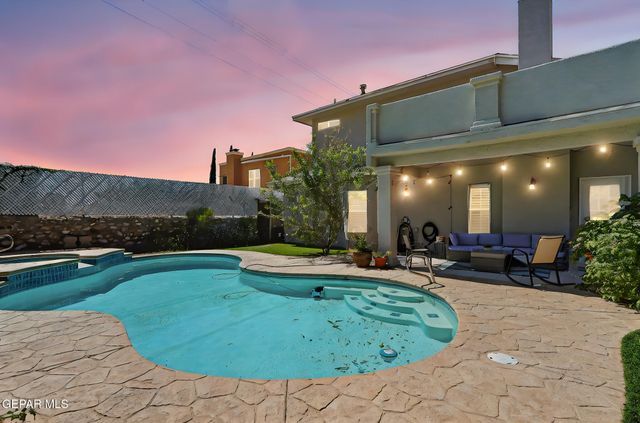 852 Via Descanso Drive, El Paso, TX 79912