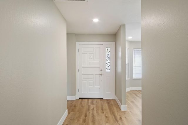 3424 Joanna Dr, Modesto, CA 95355