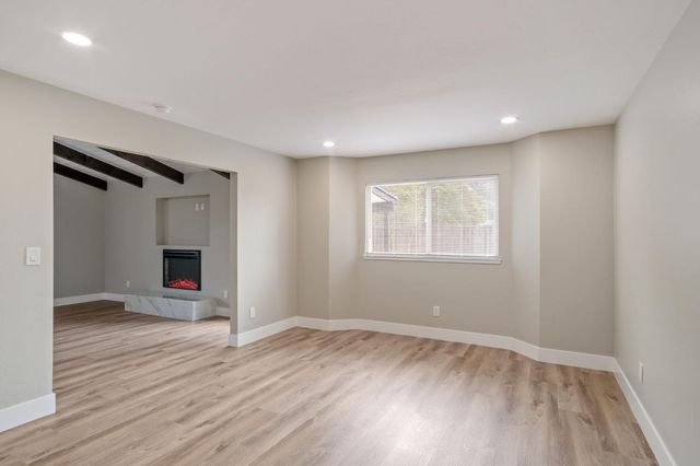 3424 Joanna Dr, Modesto, CA 95355