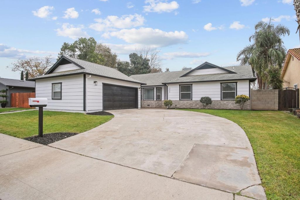3424 Joanna Dr, Modesto, CA 95355