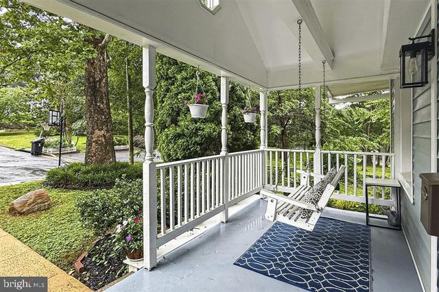 1800 N QUANTICO ST, Arlington, VA 22205