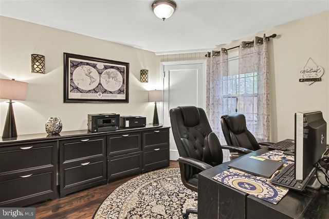 1800 N QUANTICO ST, Arlington, VA 22205