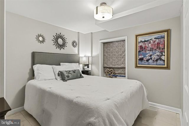 1800 N QUANTICO ST, Arlington, VA 22205