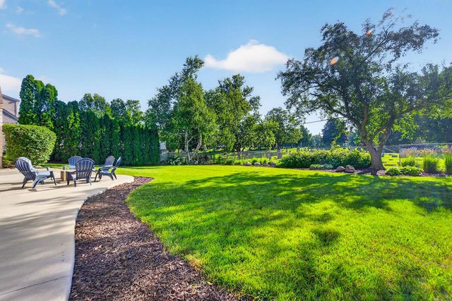 216 S Elmwood AVENUE, Burlington, WI 53105