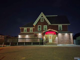 250 Main Avenue, Wallington, NJ 07057