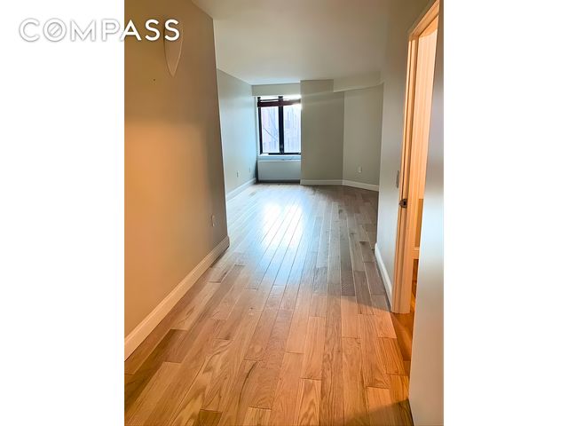 380 Lenox Ave Apt 3J, New York City, NY 10027