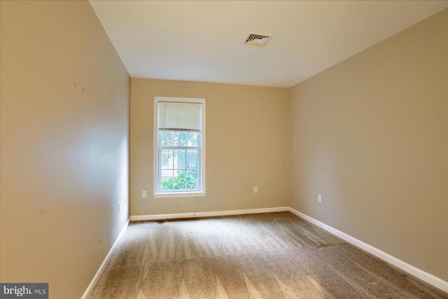 12 CREEK BANK DR, Mechanicsburg, PA 17050