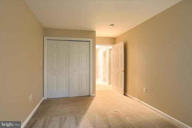 12 CREEK BANK DR, Mechanicsburg, PA 17050
