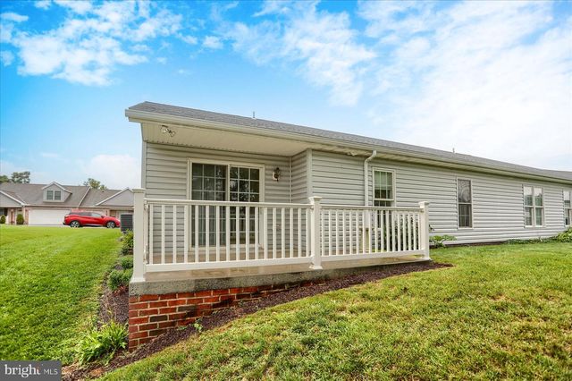 12 CREEK BANK DR, Mechanicsburg, PA 17050