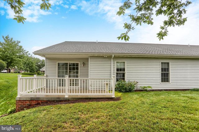 12 CREEK BANK DR, Mechanicsburg, PA 17050