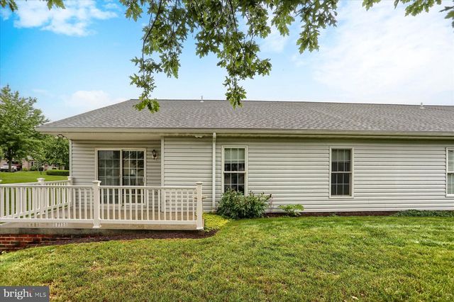 12 CREEK BANK DR, Mechanicsburg, PA 17050