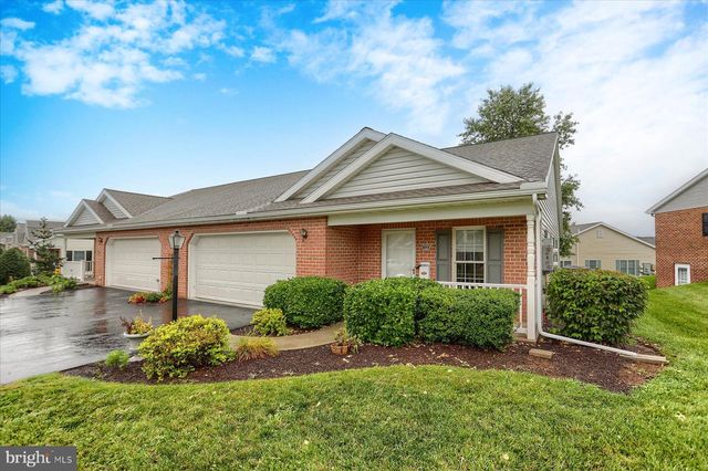 12 CREEK BANK DR, Mechanicsburg, PA 17050