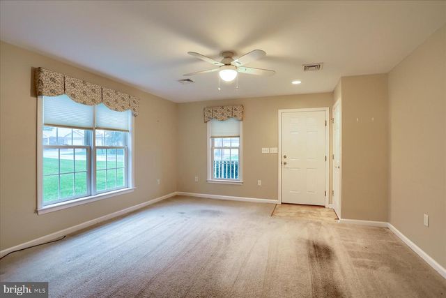 12 CREEK BANK DR, Mechanicsburg, PA 17050