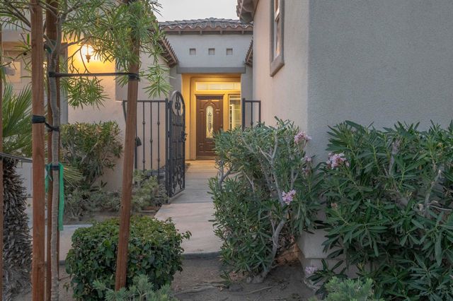 61125 Living Stone Drive, La Quinta, CA 92253