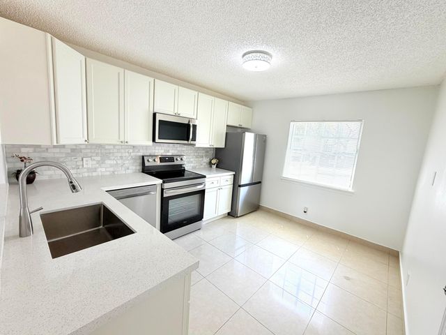 11697 SW 19th Street 11697, Miramar, FL 33025