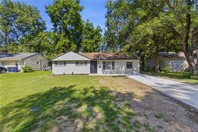 11310 CORRINGTON Avenue, Kansas City, MO 64134