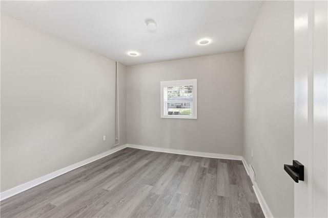 11310 CORRINGTON Avenue, Kansas City, MO 64134