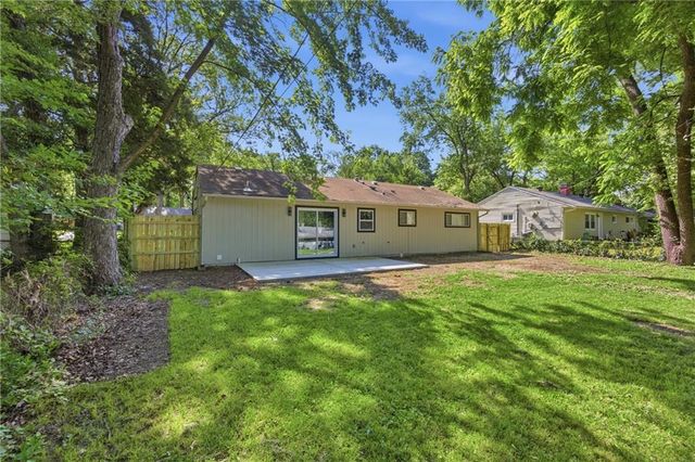 11310 CORRINGTON Avenue, Kansas City, MO 64134