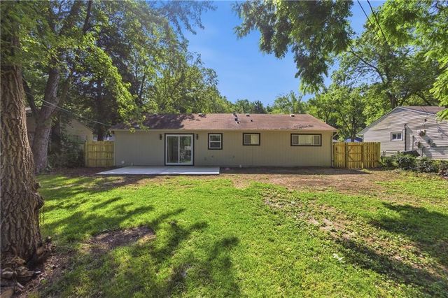 11310 CORRINGTON Avenue, Kansas City, MO 64134