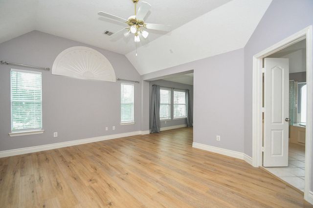 215 Wildmoor Court, Houston, TX 77094