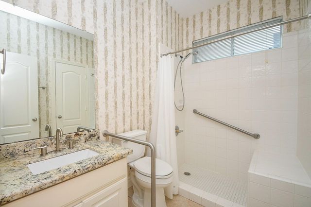 215 Wildmoor Court, Houston, TX 77094