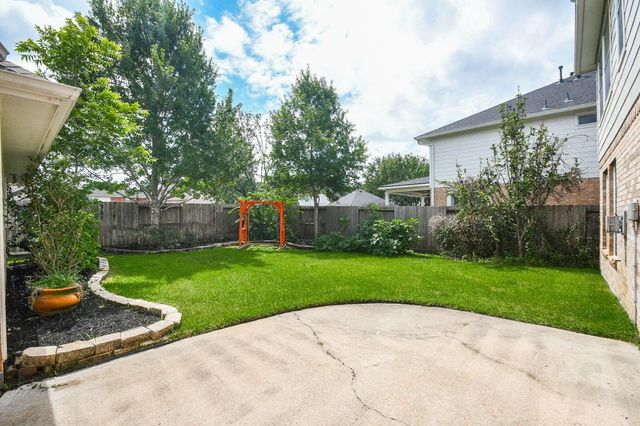 215 Wildmoor Court, Houston, TX 77094