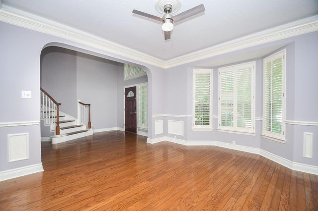 215 Wildmoor Court, Houston, TX 77094
