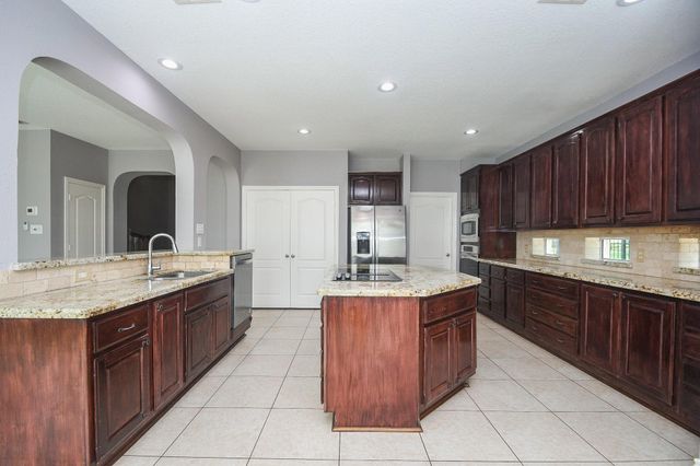 215 Wildmoor Court, Houston, TX 77094