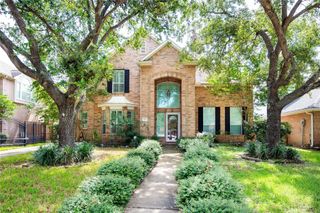 215 Wildmoor Court, Houston, TX 77094