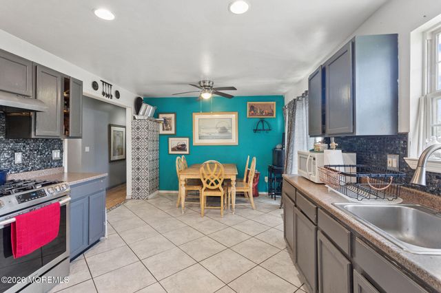 1724 2nd Avenue, Toms River, NJ 08757