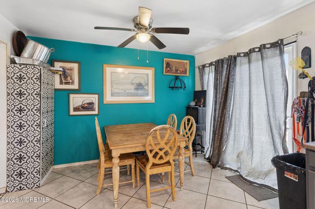 1724 2nd Avenue, Toms River, NJ 08757
