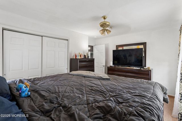 1724 2nd Avenue, Toms River, NJ 08757