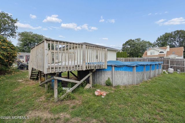 1724 2nd Avenue, Toms River, NJ 08757