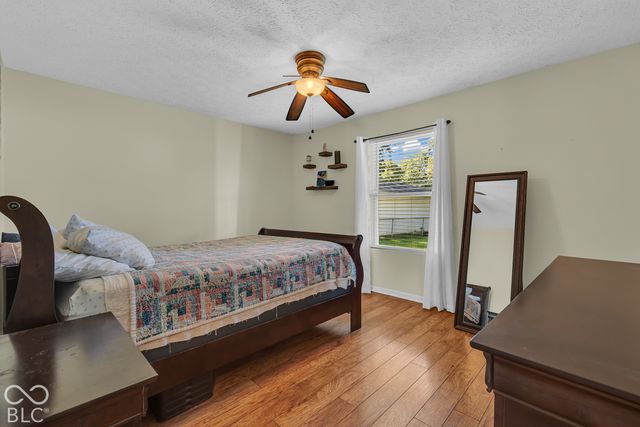 902 Sweetbriar Avenue, Whiteland, IN 46184