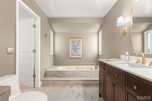 37 Great Lakes Drive, St Peters, MO 63376