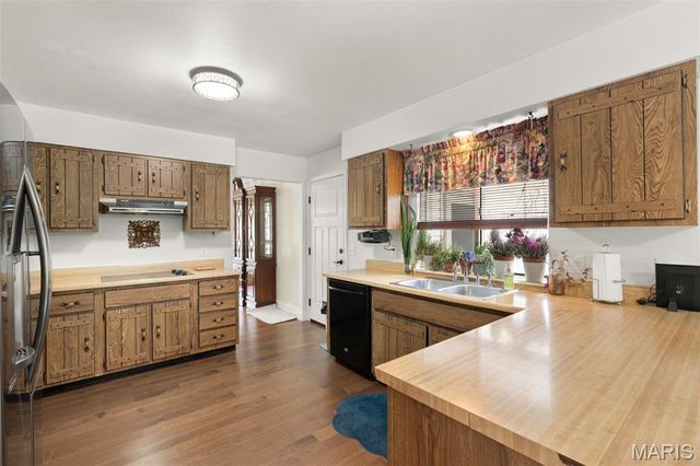 37 Great Lakes Drive, St Peters, MO 63376