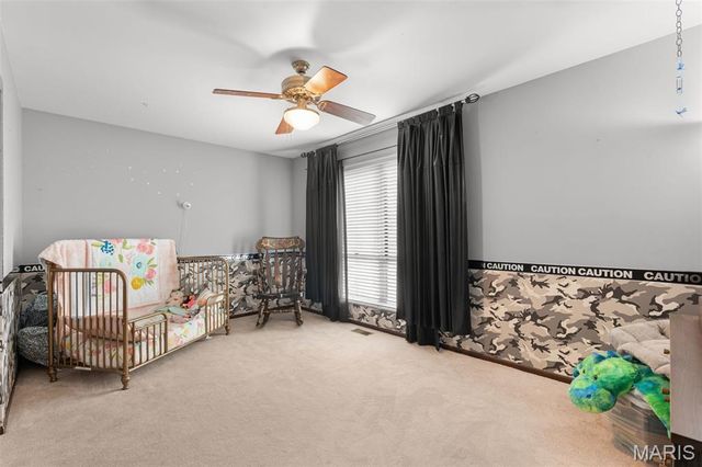 37 Great Lakes Drive, St Peters, MO 63376