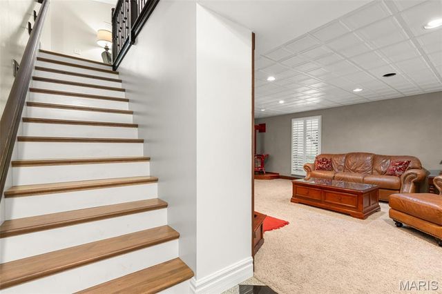 37 Great Lakes Drive, St Peters, MO 63376