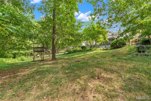 37 Great Lakes Drive, St Peters, MO 63376